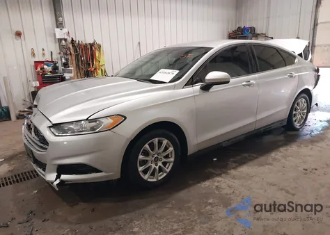 2016 Ford Fusion S из США, поврежденный, VIN 1FA6P0G76G5127864